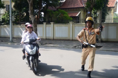 Chưa đồng thuận về mức phạt đèn vàng