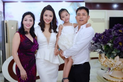 Choáng ngợp trước gia thế ‘khủng’ của Hoa hậu Trần Thu Ngân