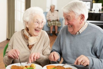 Người lớn tuổi sẽ sống thọ hơn nếu vẫn còn cha mẹ