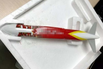 Trả tự do 2 phi công VietJet vì chất trong hành lý không phải ma túy