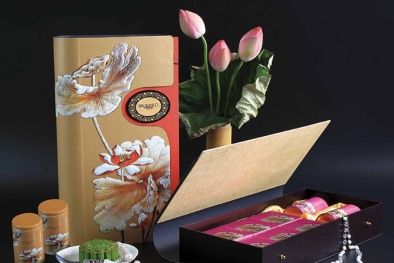Bánh Trung thu gắn sao giá tiền triệu ở Sài Gòn