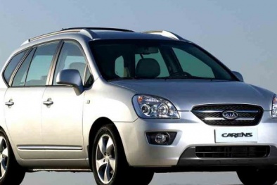 Dưới 600 triệu mua ô tô cũ 7 chỗ của hãng nào là tốt nhất? 