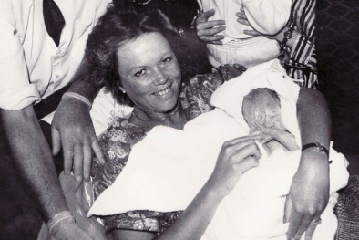 Sinh con trên máy bay, bé sẽ được thưởng gì?