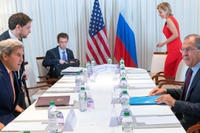 Tình hình chiến sự Syria mới nhất:  Mỹ dọa bắn máy bay Syria và Nga