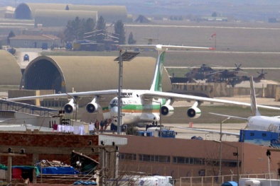 Sân bay Thổ Nhĩ Kỳ bị tấn công liên tiếp bằng tên lửa 