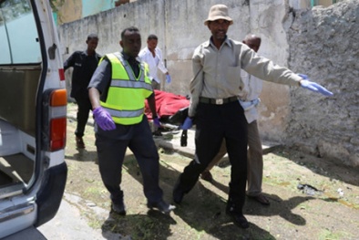 Đánh bom kinh hoàng tại văn phòng Tổng thống Somalia