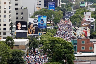 1 triệu người dân Venezuela đổ xuống đường biểu tình