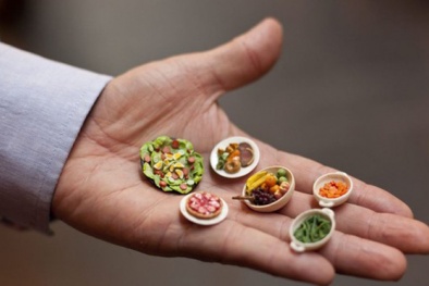 Bé dễ mang dị tật vì nuốt phải đồ chơi tí hon