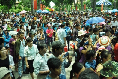 Nghỉ lễ Quốc khánh 2/9: Nhiều khu vui chơi nghẹt thở vì quá tải