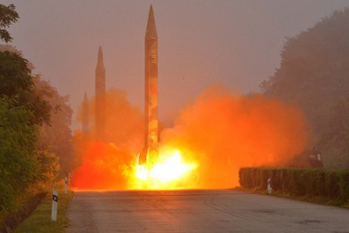 Triều Tiên phóng 3 tên lửa đạn đạo về phía biển Đông