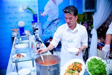 Bí quyết giúp Đàm Vĩnh Hưng vận hành trơn tru 21 nhà hàng hải sản 