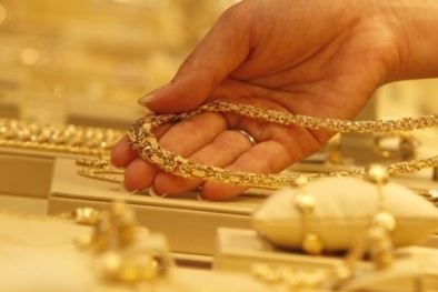 Giá vàng hôm nay 7/9/2016: Vàng tiếp tục tăng mạnh, USD sụp đổ