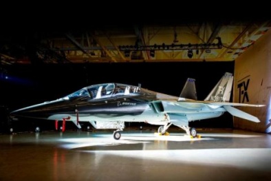 Không muốn kém Nga, Mỹ cho ra lò chiếc máy bay huấn luyện vô địch T-X