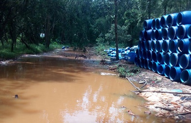 Tái sử dụng thùng phuy đựng hóa chất có nguy cơ nhiễm độc nặng