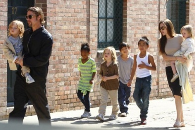 Brad Pitt và Angelina Jolie sẽ chia khối tài sản 400 triệu USD ra sao?