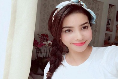 Phạm Hương bình yên trong vòng tay của 'người chống lưng' 