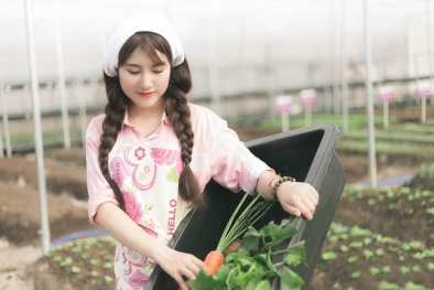 Hot girl trồng rau, 9x làm giàu kiếm 150 triệu/tháng trên sân thượng