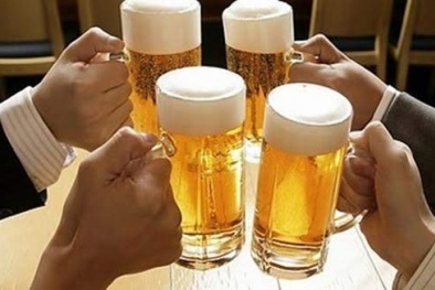 Nhiều bạn bè quốc tế choáng vì lượng bia rượu tiêu thụ của người Việt Nam 