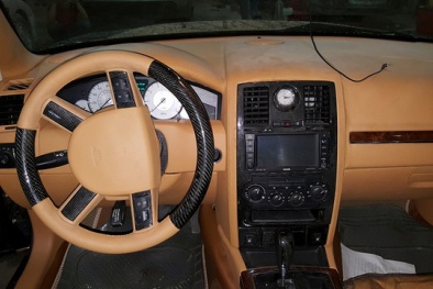 Ô tô hạng sang Rolls-Royce Phantom 'phiên bản Việt' giá chỉ 200 triệu đồng