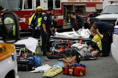 Khiếp hoảng tai nạn tàu hỏa tại Mỹ, hơn 100 người thương vong