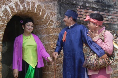 Liveshow Xuân Hinh - 10 triệu đồng/cặp không có mà mua