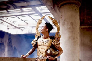 Đại gia Minh Nhựa đưa siêu xe 30 tỷ vào MV kỷ niệm 5 năm ngày cưới với vợ