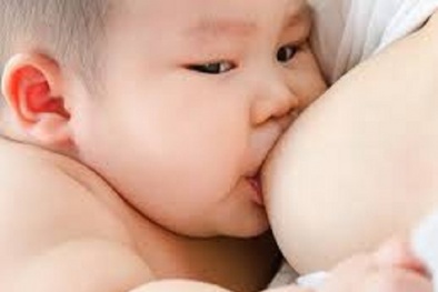 Bộ Y tế vẫn muốn cấm quảng cáo sản phẩm thay thế sữa mẹ cho trẻ dưới 24 tháng