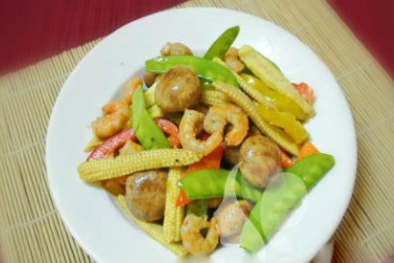 Cách làm món nấm xào ngũ sắc bắt mắt, ngon ngất ngây 