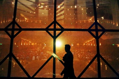 Mr Đàm tung trailer siêu đẹp dành riêng cho 'Diamond Show' tại Hà Nội