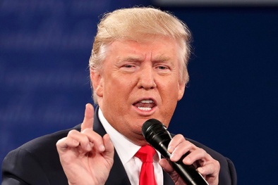 Donald Trump quyết không rút khỏi cuộc đua vào Nhà Trắng bất chấp sự phản đối