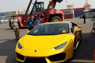 Siêu xe Lamborghini Huracan thứ hai giá 20 tỷ cập cảng Hải Phòng