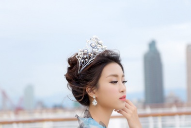 Hoa hậu Mỹ Linh đẹp không tì vết khi hóa thân thành nàng công chúa