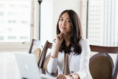 Jessica Mah: Cô triệu phú 26 tuổi từng sống bằng 'mỳ tôm'