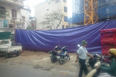 Hà Nội: Sập giàn giáo ở dự án chung cư cao cấp 28 tầng, 2 người chết