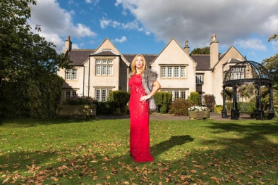 Ly hôn chồng và nghèo kiết xác, mẹ đơn thân trở thành triệu phú