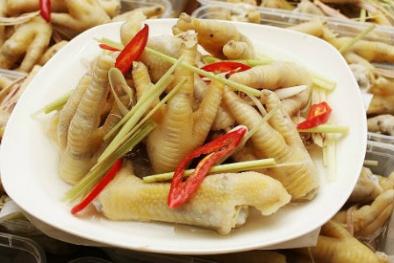 Nịnh chồng ngày cuối tuần với món chân gà ngâm sả ớt