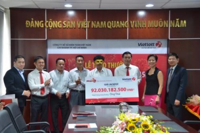 Vụ trúng xổ số 92 tỷ đồng: Người lĩnh thưởng đeo mặt nạ, được bảo vệ nghiêm ngặt