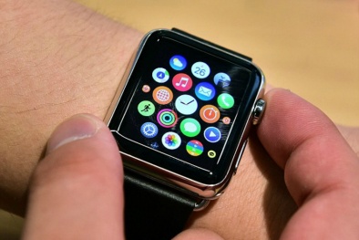 Apple Watch bị cấm trong các cuộc họp ở Anh và Úc 