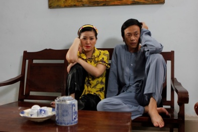 Nghệ sĩ Hoài Linh 'tán gia bại sản' do 'mê đề'