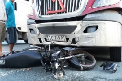 Tai nạn giao thông ngày 26/10: Tai nạn liên hoàn, 5 người thương vong