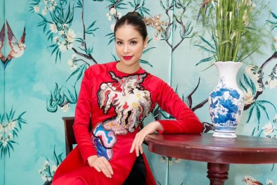Facebook sao Việt hôm nay: Phạm Hương xinh đẹp trong tà áo dài 