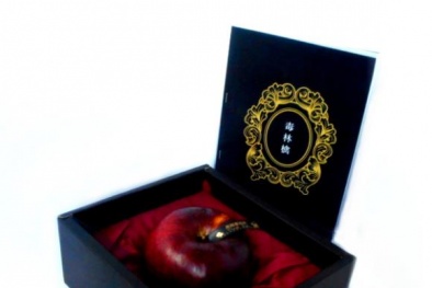 Trái táo phép thuật giá hơn 2 triệu đồng cho tình nhân ngày Halloween