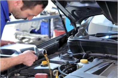 5 thói quen không ngờ làm hỏng ô tô của bạn