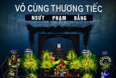 Người thân, đồng nghiệp khóc nấc tiễn biệt nghệ sĩ Phạm Bằng về nơi an nghỉ cuối cùng