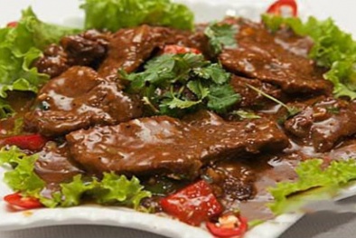 Cách làm món bò sốt tiêu thơm ngon đúng điệu