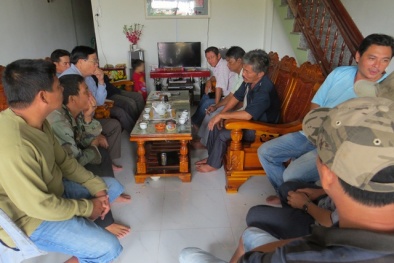 Phú Yên: Sau 10 tiếng, 3 ngư dân bị lũ cuốn tự bơi vào bờ sống sót thần kỳ