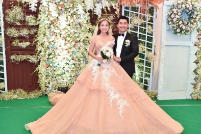 Nữ diễn viên ‘Tôi thấy hoa vàng trên cỏ xanh’ lên xe hoa cùng Việt kiều