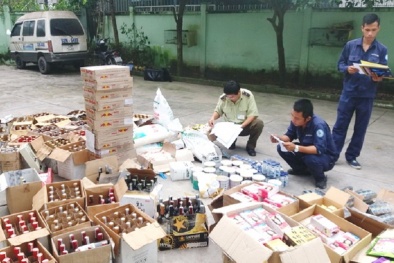 Tiêu hủy loạt hàng giả mạo bột ngọt Ajnomoto và rượu nhập lậu