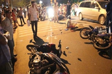 Tai nạn giao thông mới nhất ngày 12/11: Ba mẹ khóc thảm thiết bên thi thể con trai