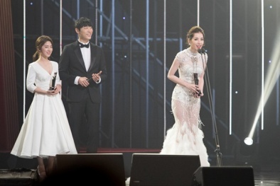 Chi Pu nói gì khi nhận giải 'Ngôi sao triển vọng châu Á' tại Hàn Quốc? 